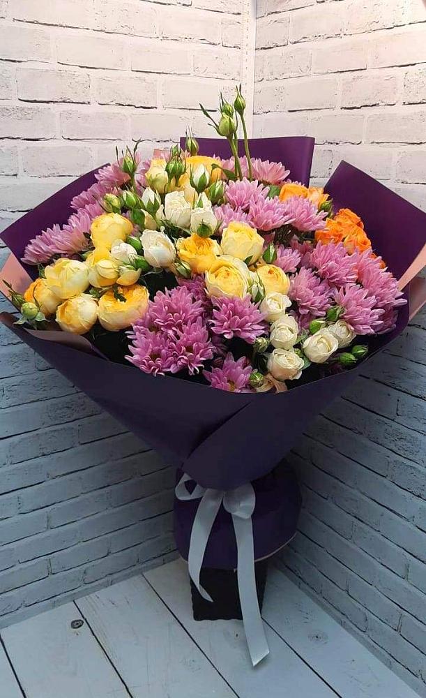 Букет цветов из: Хризантемы и Розы в Заречном Свердловской области
