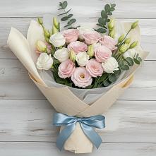 Букет цветов из:  Лизиантусы в Заречном Свердловской области