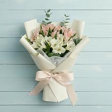 Букет цветов из:  Альстромерии в Заречном Свердловской области