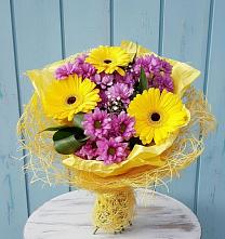 Букет цветов из:  Хризантемы и Герберы в Заречном Свердловской области