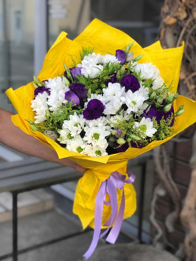 Букет цветов из: Ирисы, Хризантемы и Ромашки в Заречном Свердловской области