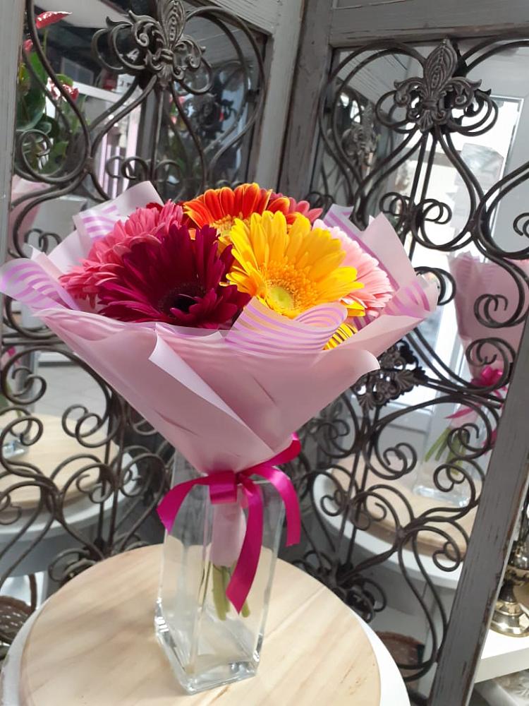 Букет цветов из: Герберы в Заречном Свердловской области