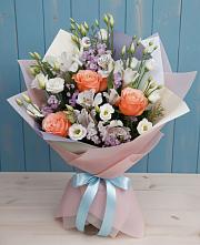 Букет цветов из:  Лизиантусы, Розы, Альстромерии и Гипсофила в Заречном Свердловской области