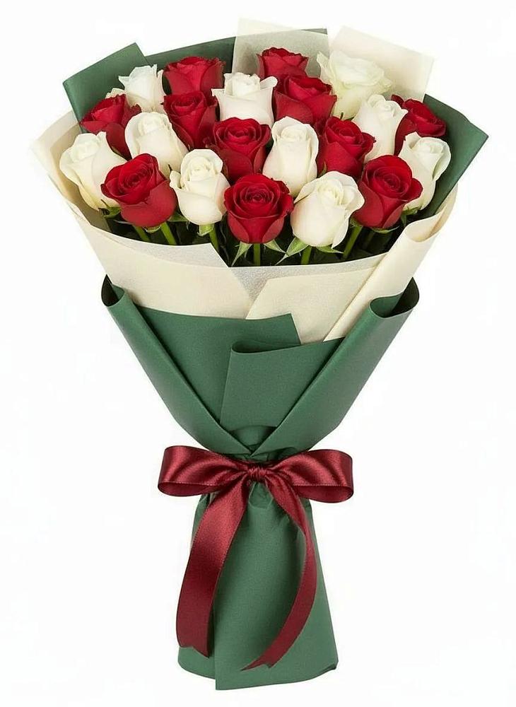 Букет Микс из красных и белых роз в Заречном Свердловской области