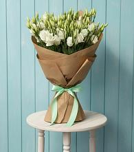 Букет цветов из:  Лизиантусы #REPLACE_PRED# Заречном Свердловской области