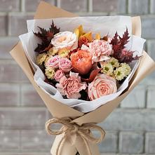 Букет цветов из:  Гвоздики, Хризантемы и Розы в Заречном Свердловской области