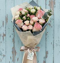 Букет цветов из:  Розы в Заречном Свердловской области