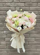 Букет цветов из:  Гвоздики, Розы, Лизиантусы и Хризантемы #REPLACE_PRED# Заречном Свердловской области