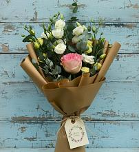 Букет цветов из:  Розы и Лизиантусы #REPLACE_PRED# Заречном Свердловской области