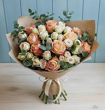 Букет цветов из:  Альстромерии и Розы в Заречном Свердловской области