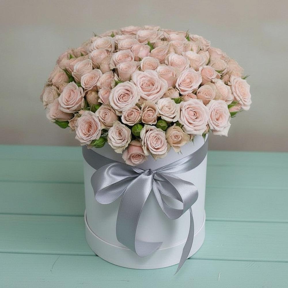 Цветочная композиция из Розы в шляпной коробке в Заречном Свердловской области